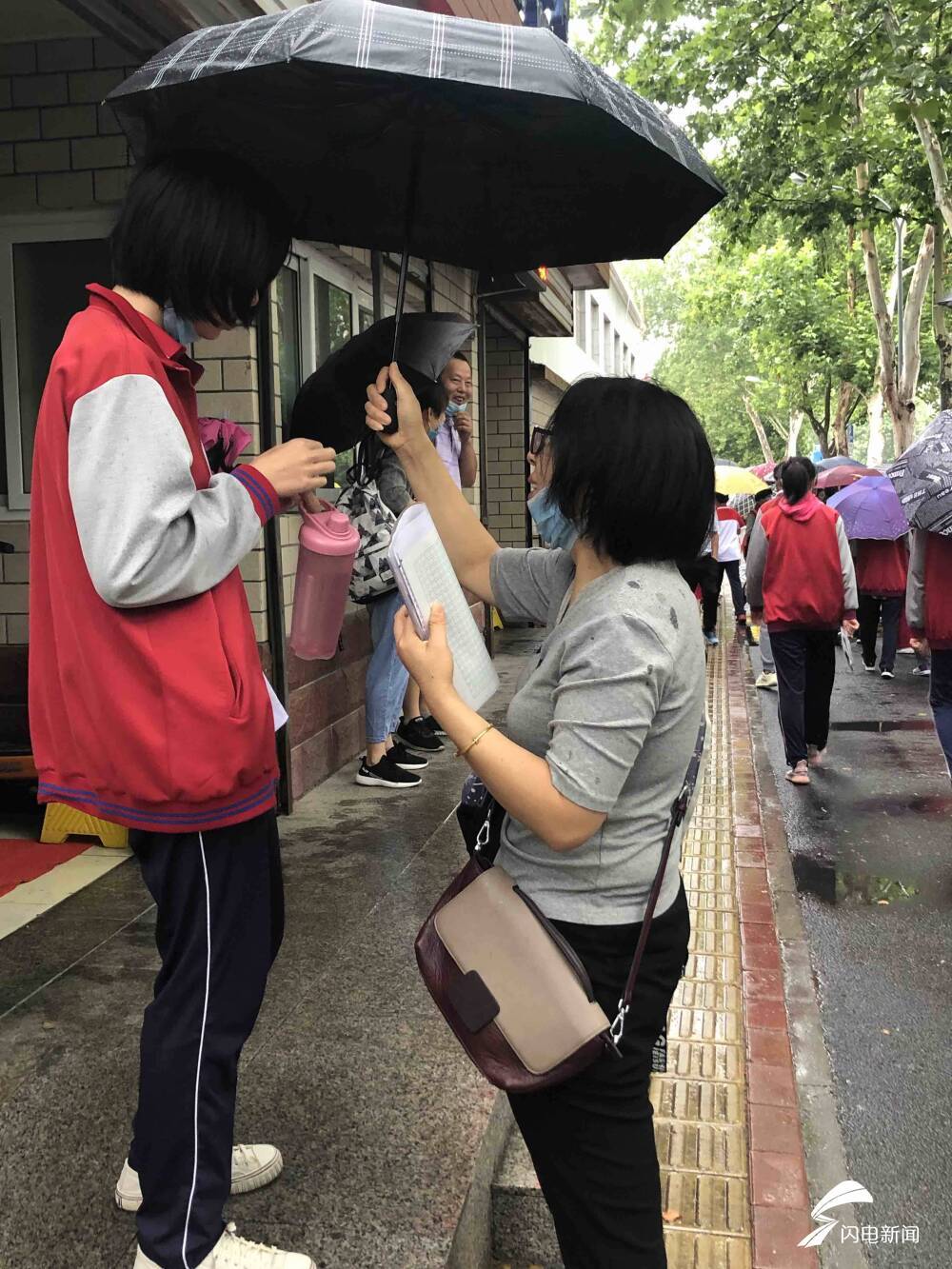 济南|风雨无阻 2020济南中考今天开考