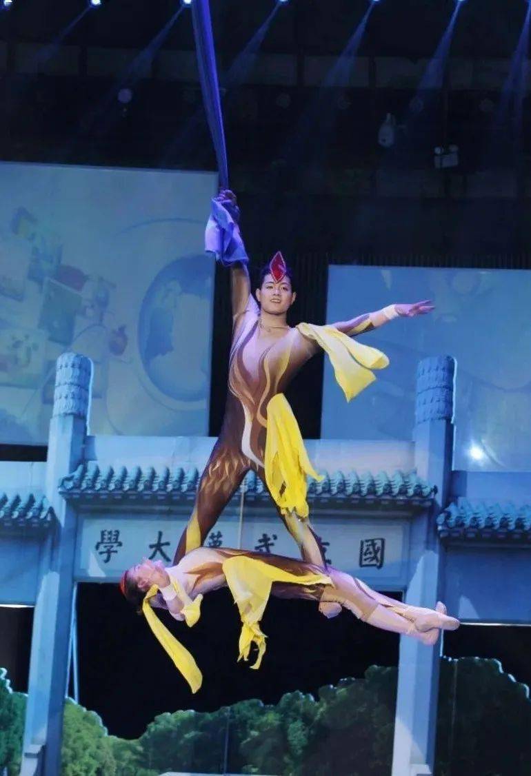 重温经典武汉杂技团经典剧目大赏江城下