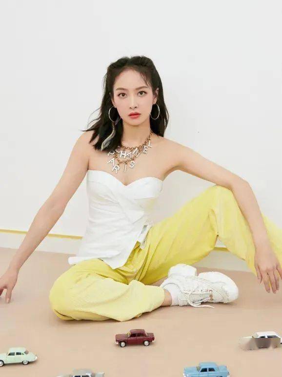 刘海|看了杨超越、Jennie们的非主流挑染 我居然有点心动