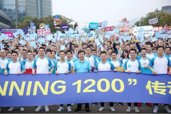 张近东|如何培养年轻“事业经理人” 张近东：大胆任用是最好的培养