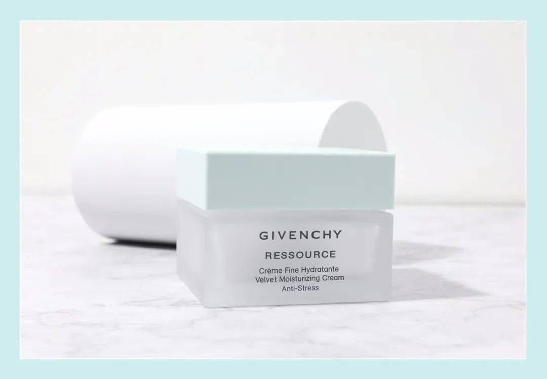 读者|冒痘、泛红、过敏……夏日最需要的保湿舒缓好物都在这一篇! | 读者说