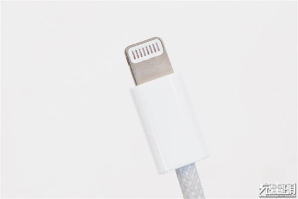 iPhone|iPhone 12系列或将提供一条全新闪电至USB-C编织线