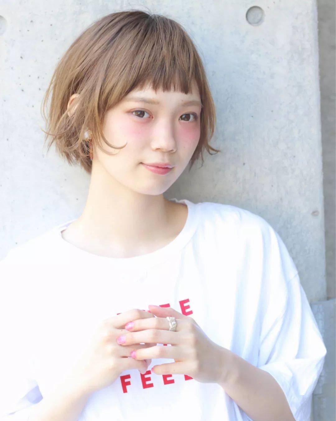 发型|22款热门日系发型告诉你：短发与刘海更配！