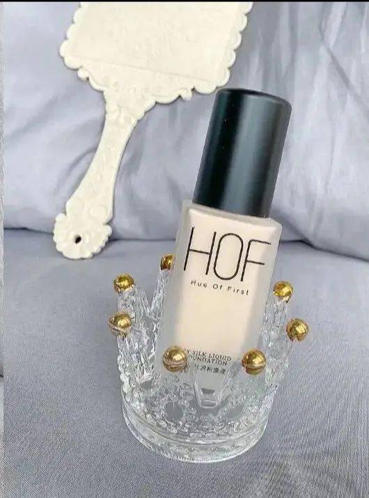 长相|长相不讨喜的女生，都有什么特点？