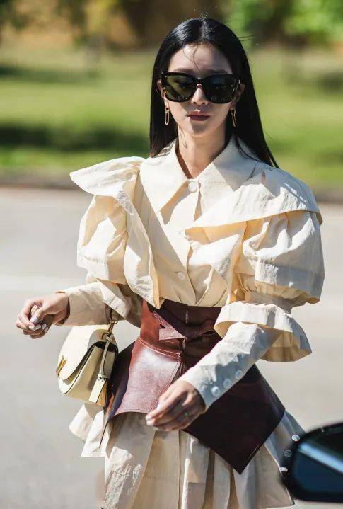 剧中|虽然是神经病，但够时髦就没关系！