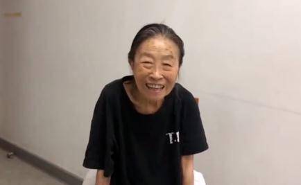 83岁“丑娘”张少华独自住院,双鼻插管面容憔悴
