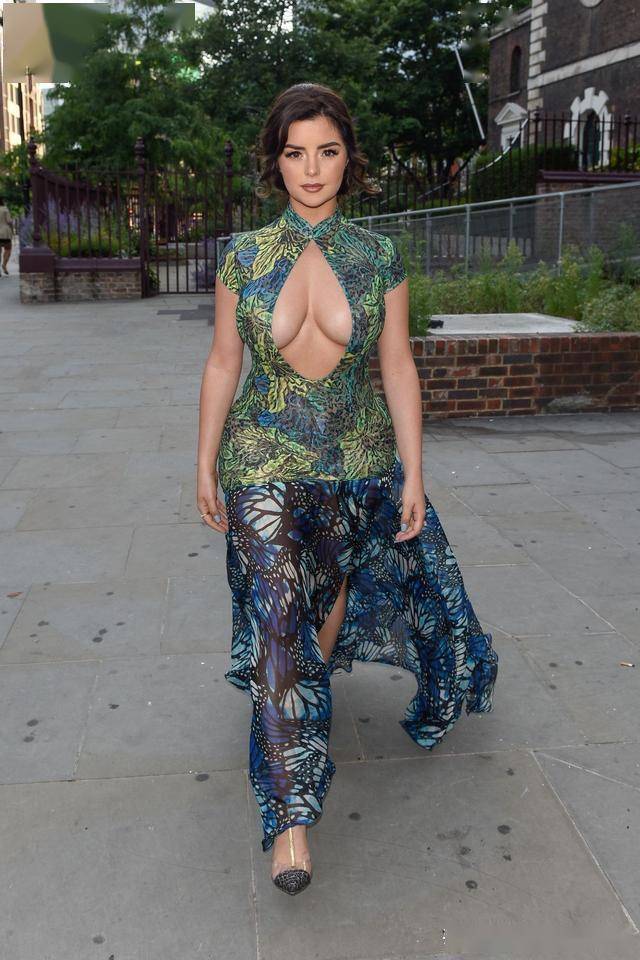 黛咪·罗斯(demi rose)在伦敦的金博律师事务所