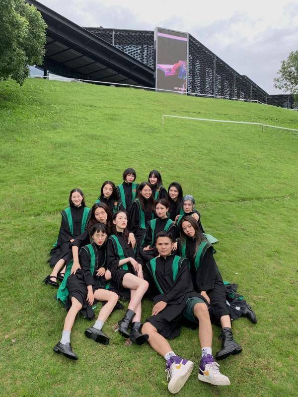 毕业|庚子年·毕业季，最美的青春在这里！快来下载你们的毕业合影