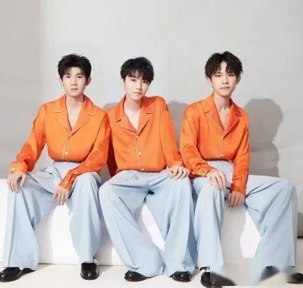 直播|TFBOYS七周年演唱会，王俊凯王源易烊千玺直播，门票形式令李飞被吐槽！
