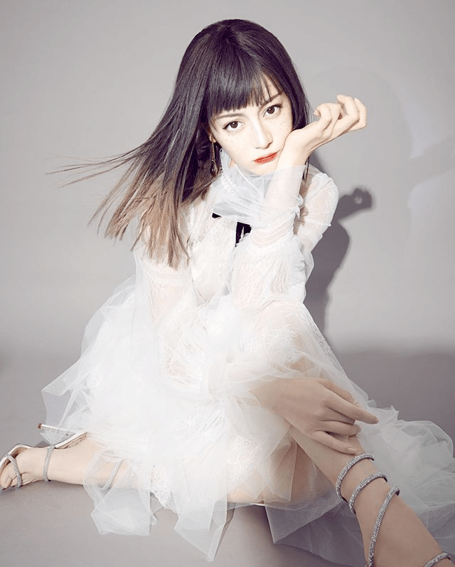 头发|不吹不“黑”，挑着染正当红！