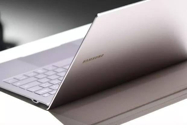 三星開(kāi)售新款Galaxy Book S輕薄本 采用Lakefield處理器