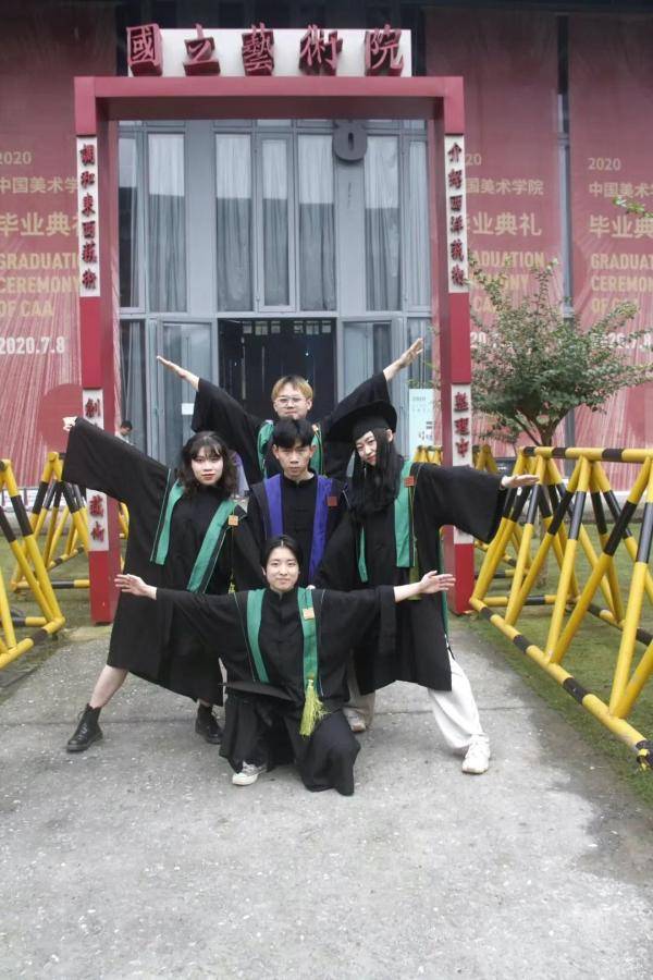 毕业|庚子年·毕业季，最美的青春在这里！快来下载你们的毕业合影