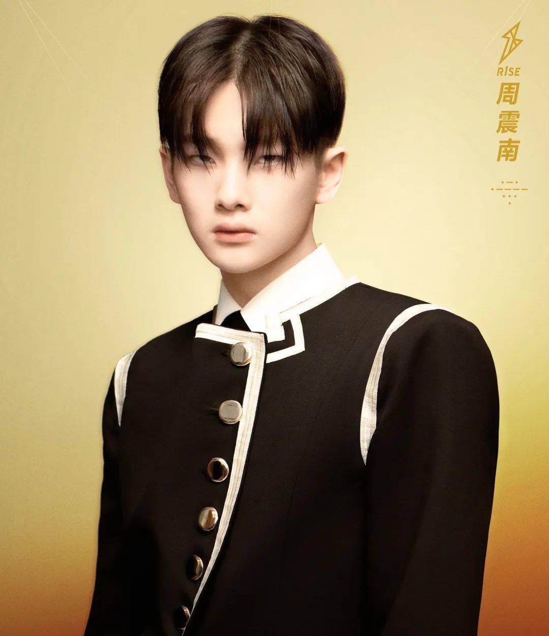 发型|王一博又解锁了新妆发？我宣布男明星在美容方面比女生还用力！