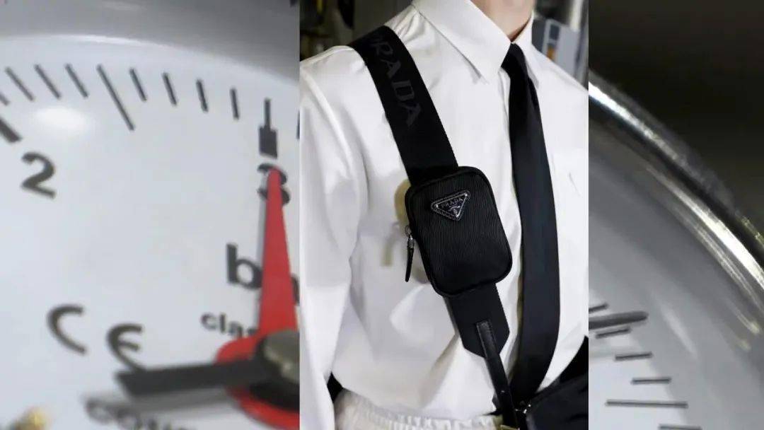 系列|PRADA 2021春夏系列 | 新一季秋衣秋裤玩出性冷淡工业风