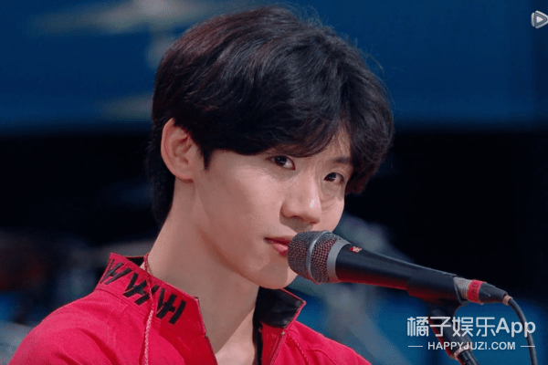 李荣浩|原创李荣浩鼓手现身《明日4》！语录出圈眼神蛊人，是小说在逃男主吧