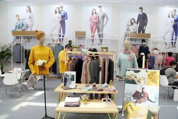 服饰|名企|四大品牌、六大系列产品，青岛浩尔服饰第三次参加SIUF！