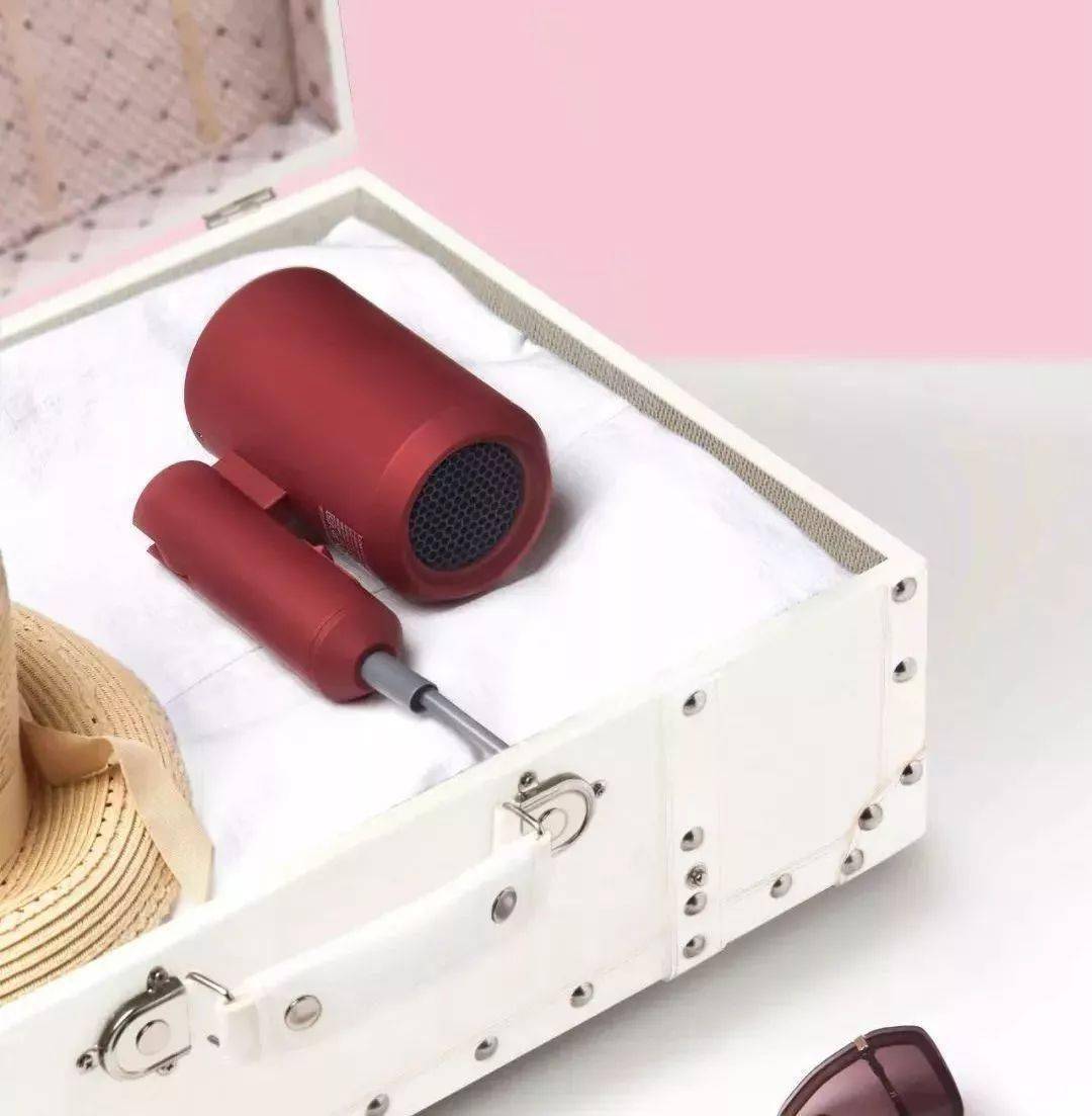 rouge|日本“养发”吹风机，3分钟速干不伤发，吹头像在按摩！