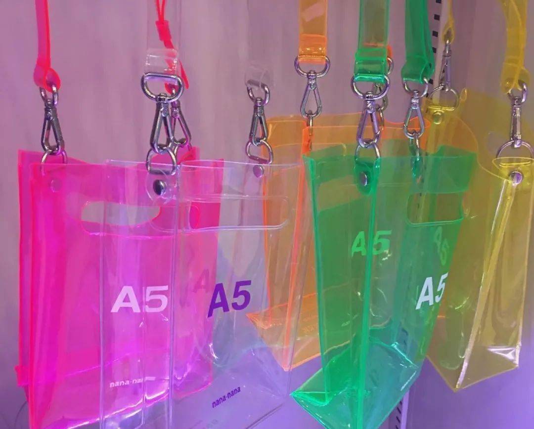 包包|平价好看不吃土!百元get攒足夏日仪式感的时髦包包!