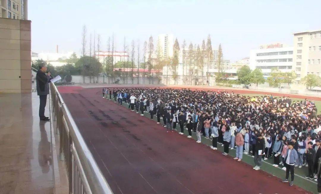 安陆这所学校出名了!快看看是你的母校吗?