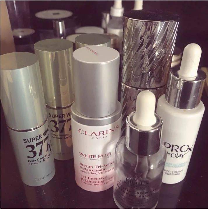 黑色素|薇娅直播间1分钟卖出10000瓶的美白精华，真的好用吗？