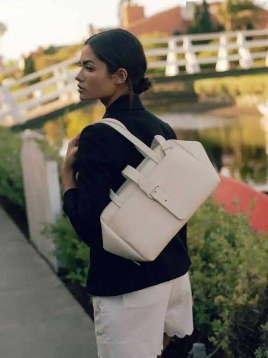 包包|小众包试背 | 通勤包该怎么选?我推荐这只