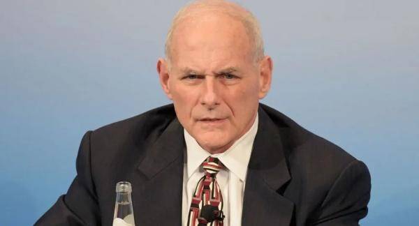 政治|美媒：阴谋论令整个美国陷入“疯人镇”