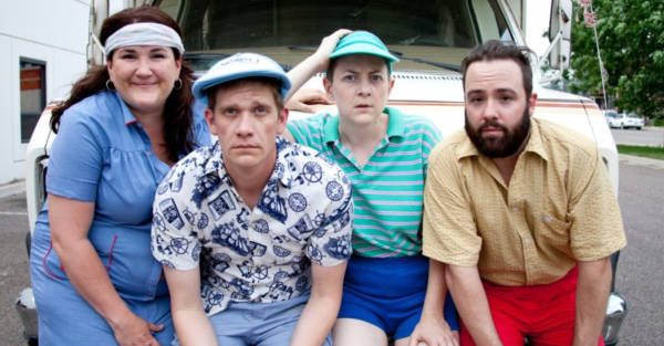 演出|击肘代替接吻……疫情下，美国线下戏剧这么演