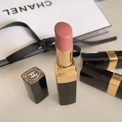 妹子|?2020年上半年日本妹子疯抢的4款口红！名副其实的爆款人气王，了解一下…