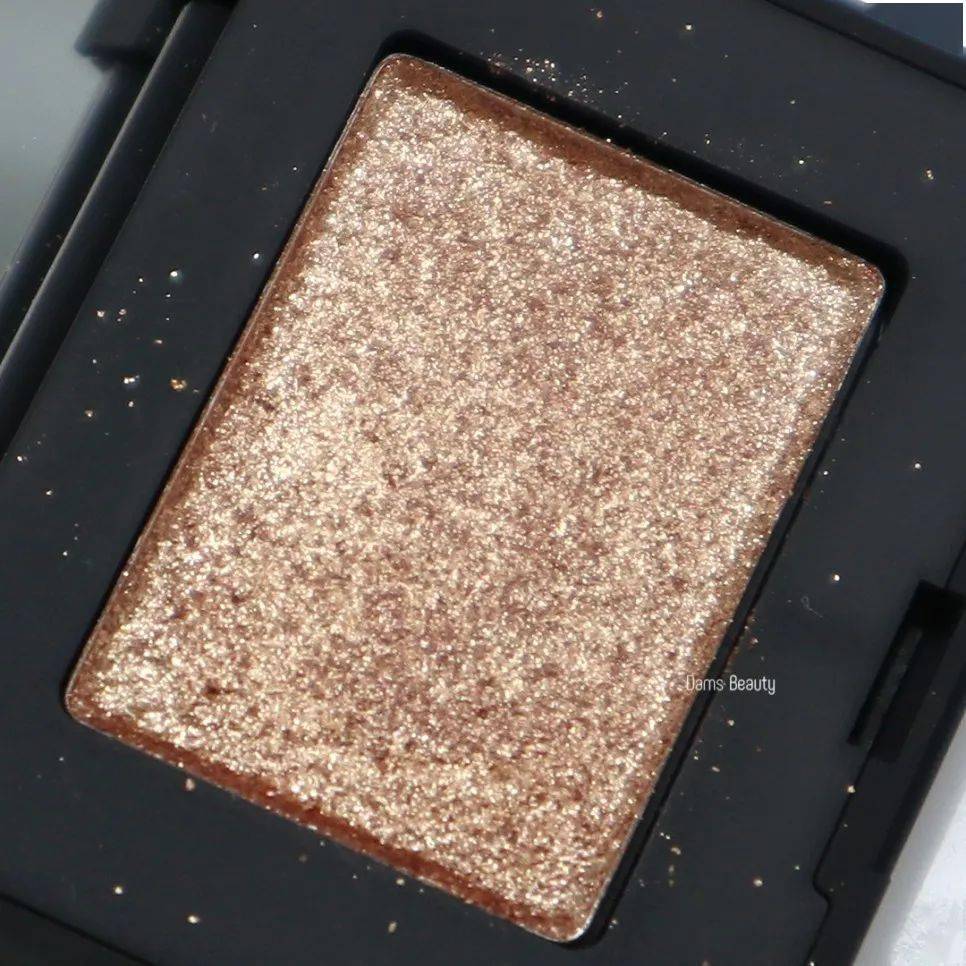 欧尼|摸了金秀贤腹肌的她，连化妆台都被曝光了！