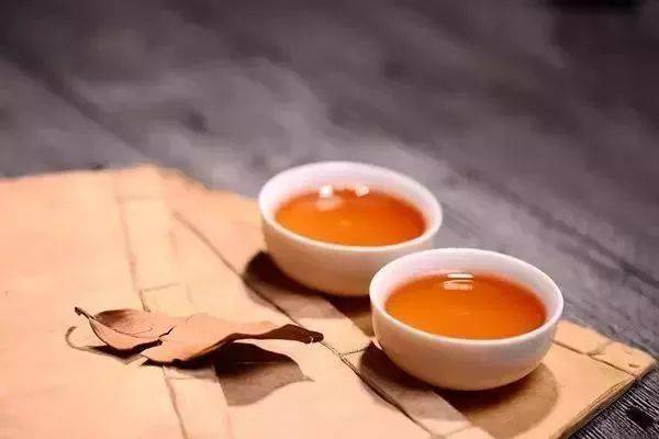 夏天|夏天喝什么茶排寒湿？推荐几道夏季祛湿茶！