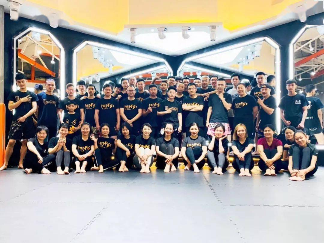 总教练|这个暑假,黑拳头给你好看!