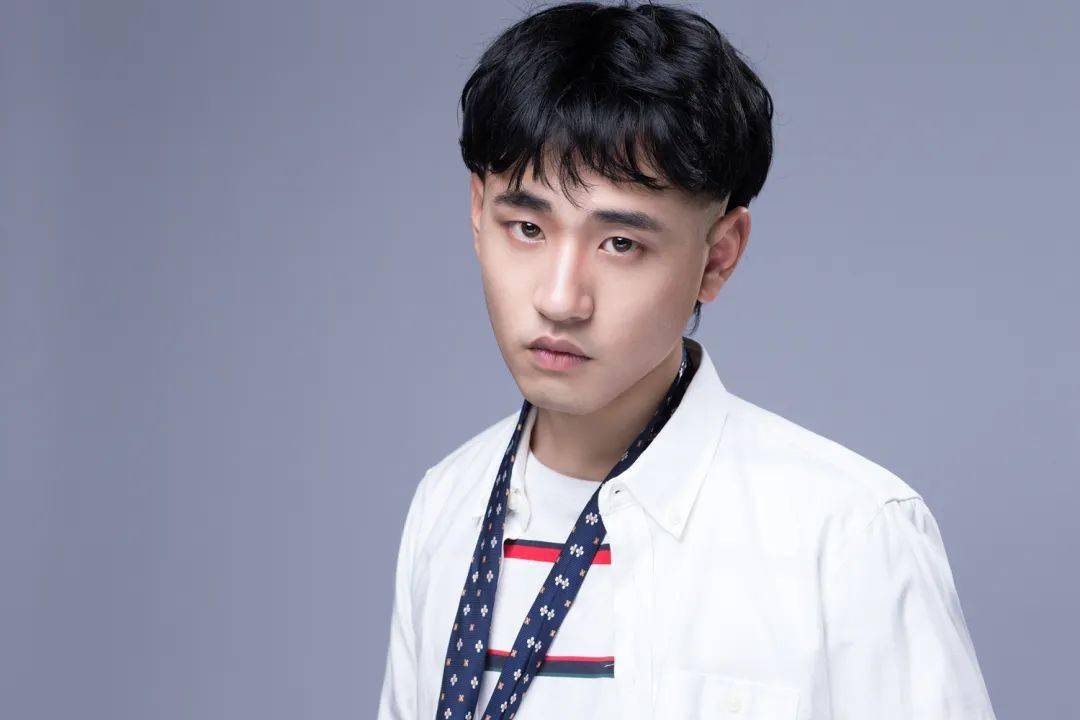 1 韩昱导师战队 曾小琴,汪小墅,刘秋岑,唐铃轲 魏桢承,袁海鸿,唐晟晧
