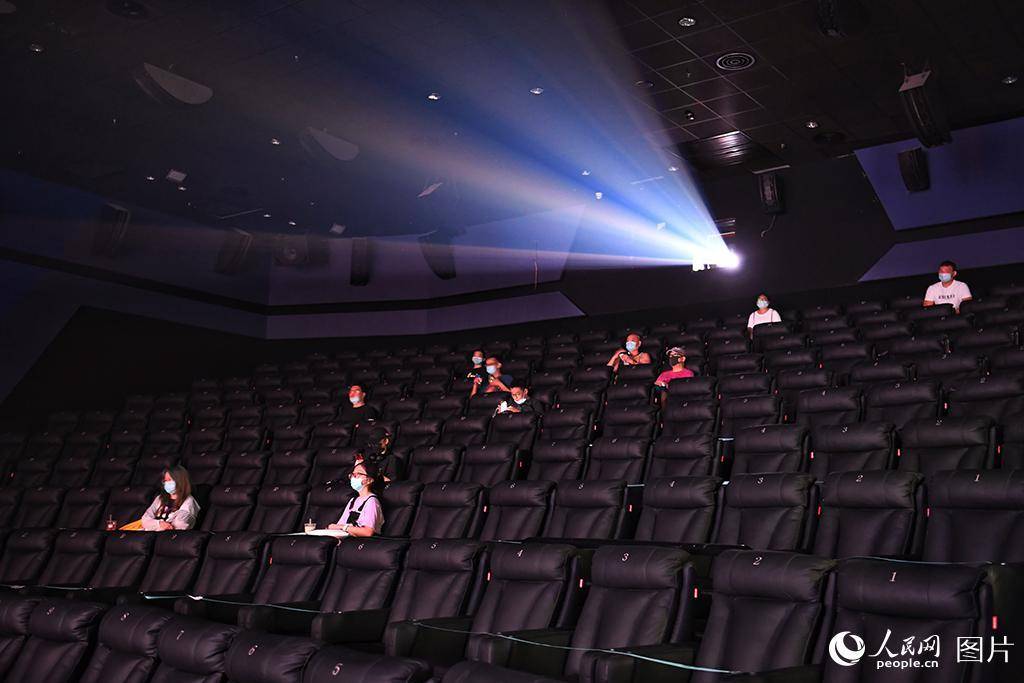 多地电影院有序开放，全国营业率下降