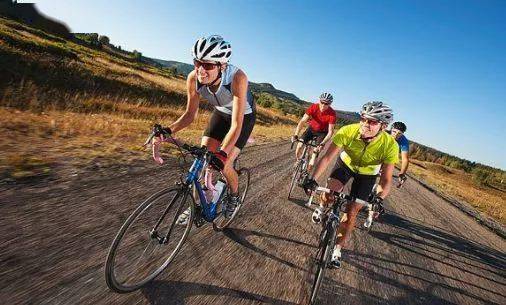 单车|这条“让人看不懂”的裤子，为啥越来越火？