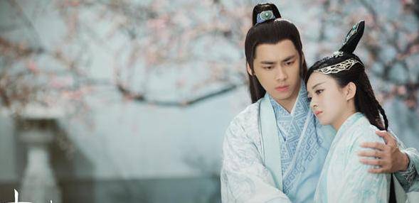 张翰|原创赵丽颖和李易峰等都演过感情戏，却将激吻给了张翰