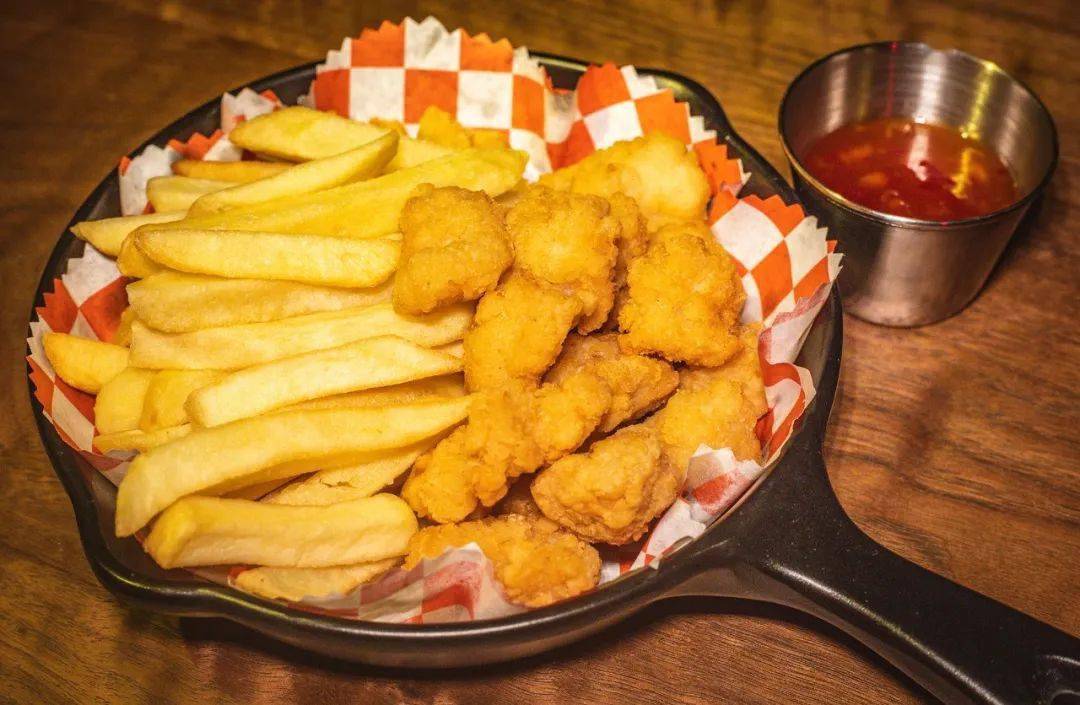 03/ 藤椒鸡米花 薯条拼盘 popcorn chicken & french fries