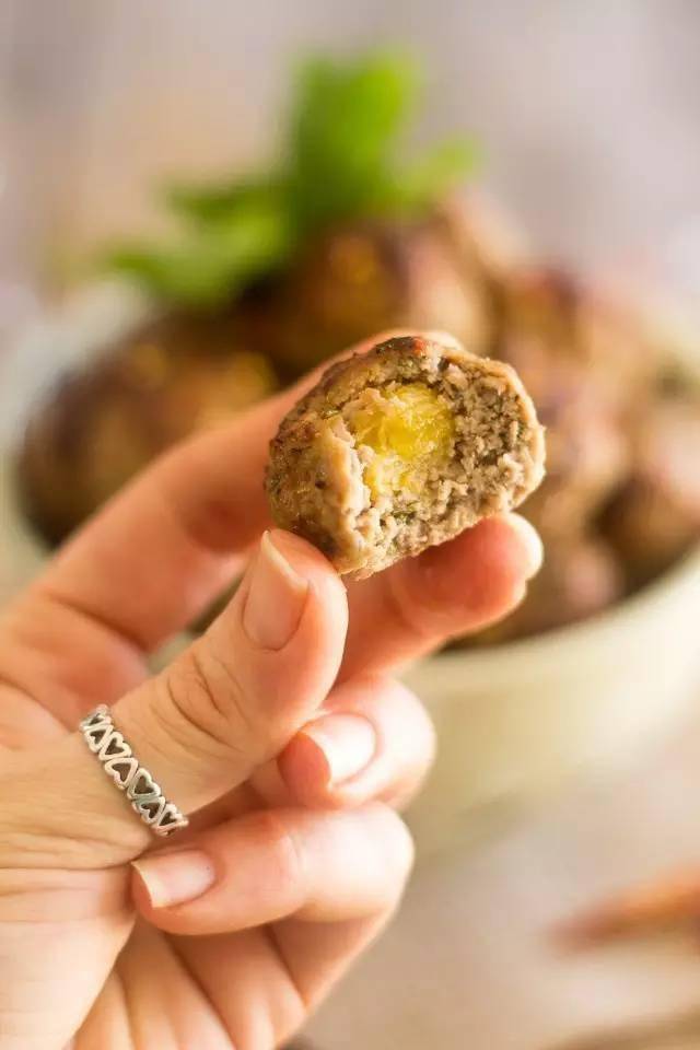 调料|好吃到逆天啦！自制肉丸原来这么简单！香软弹牙、唇齿留香