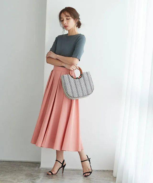 女生|30岁后别乱装可爱！学日本小姐姐这样穿，优雅迷人美过20代女生！