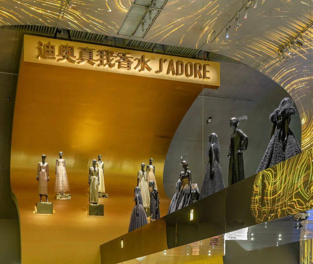 首站|RR · ART | 亚洲首站！与艺术家们一起走进的时尚造梦空间