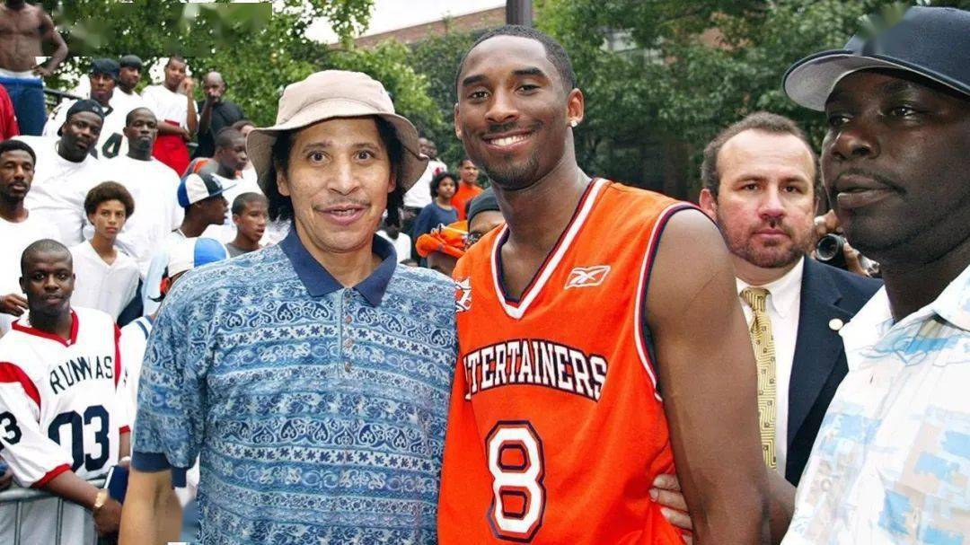 Kobe|一双鞋，让你记得18年前的夏天，“曼巴”在哪里