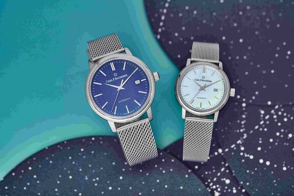 深蓝色|腕间一片冰蓝，低眸即是假日