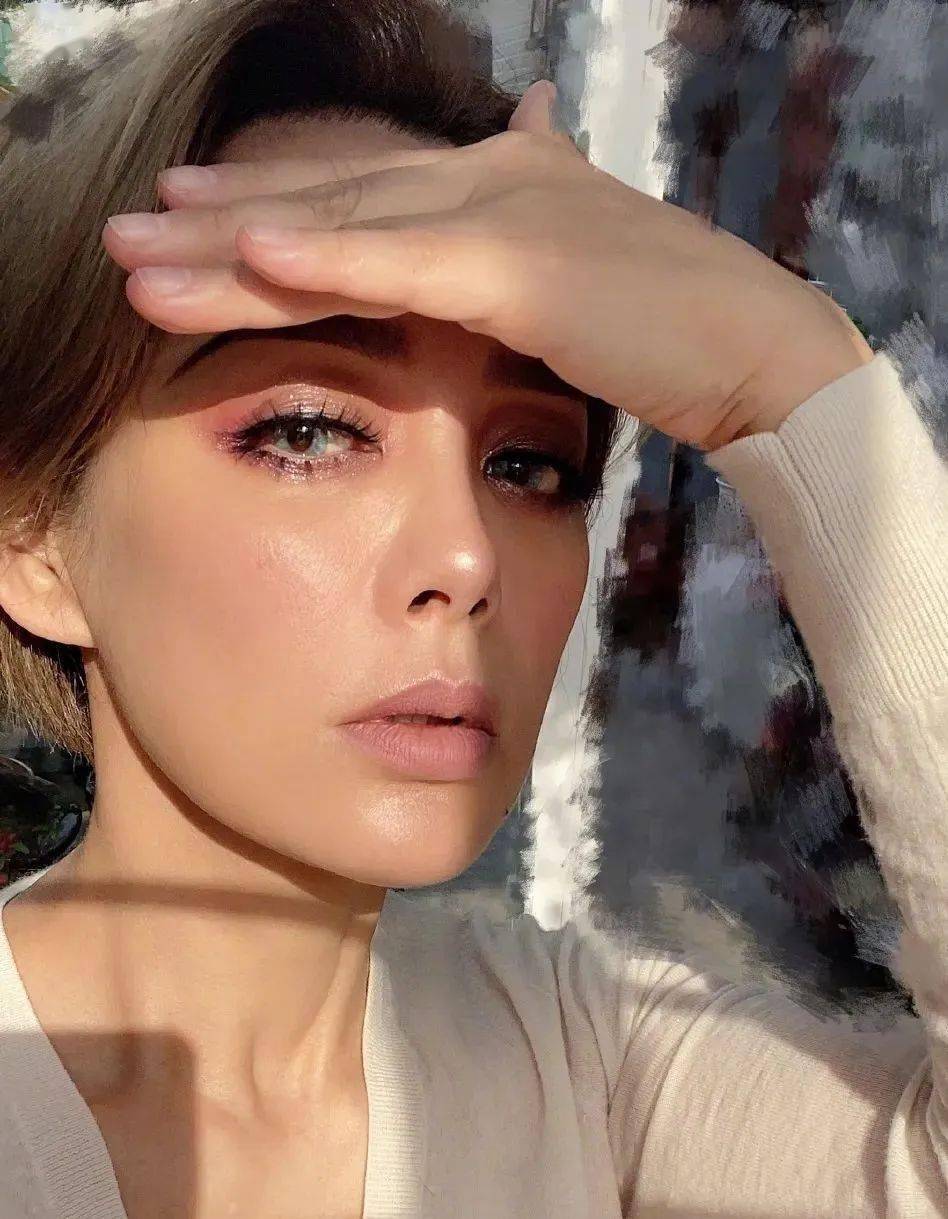 出圈|飒出圈的宁静妆，不是敢化是会化