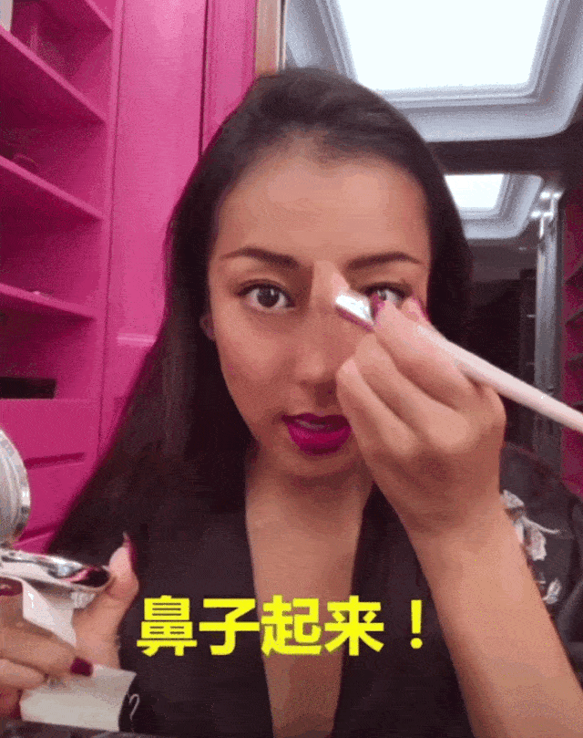 人间|别不信，绮绮子“人间鹦鹉妆”，一画年轻5岁！