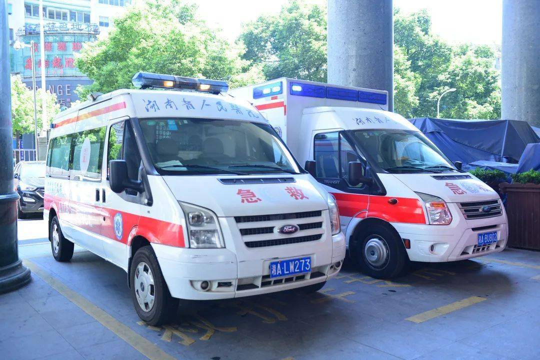 送医途中就可做紧急手术的"移动icu"救护车,来了!