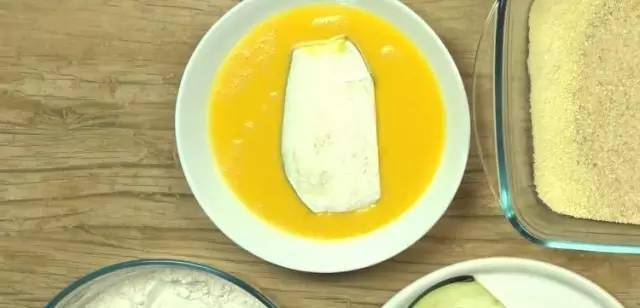 烧烤店|好吃不油腻，上桌就秒光，6斤都不够吃茄子这样做真是太香了