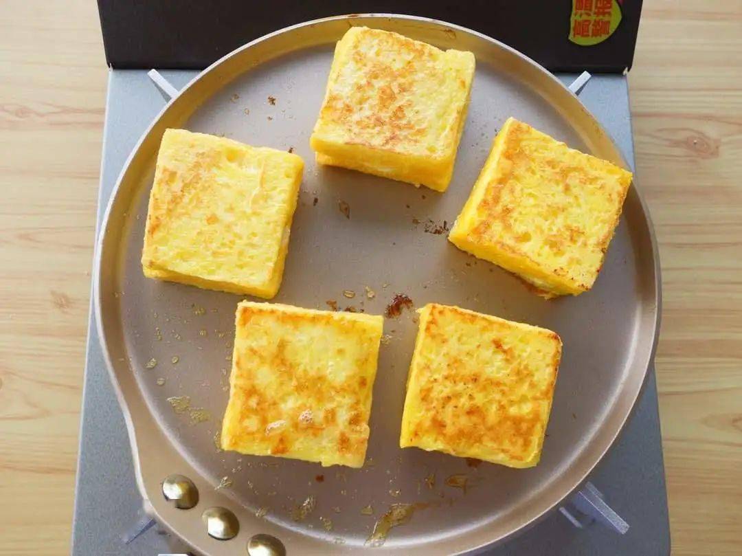 猜成语9个和尚一碗面_和尚头上6个点和9个(3)