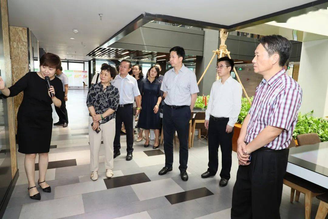 市残联党组书记,理事长王爱芬专题调研嘉定区南翔镇科技助残工作