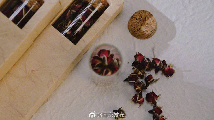 通知书|南京大学用录取通知书扶贫带货 ????