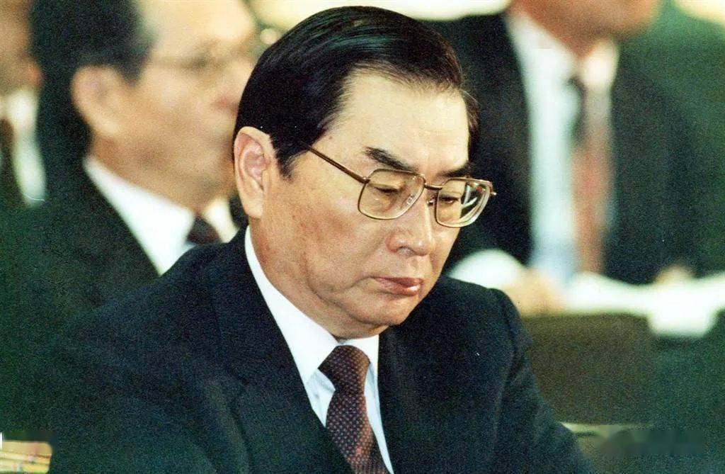 蒋经国|从欺骗上位到搅乱台海，李登辉如何步步上位？