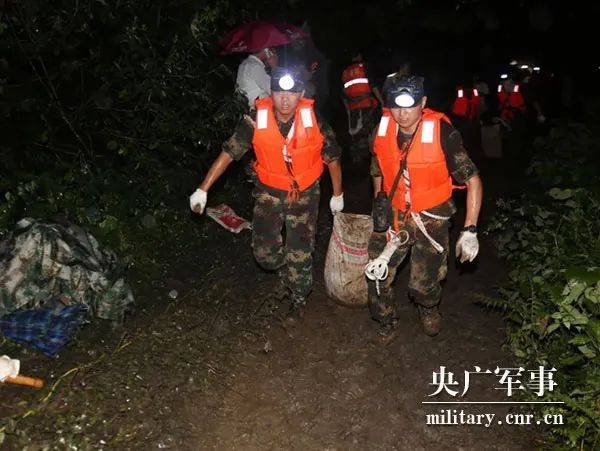 巡逻|没有一个标题，能承载他们的付出！